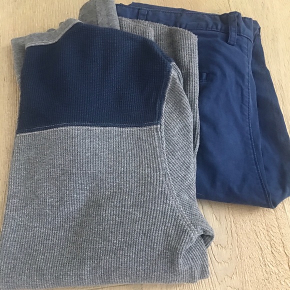 AEO Men’s gray/navy long sleeve - Picture 4 of 4